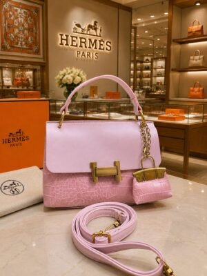 HERMES Inspired VINTAGE Premium Quality Handbag with Keychain