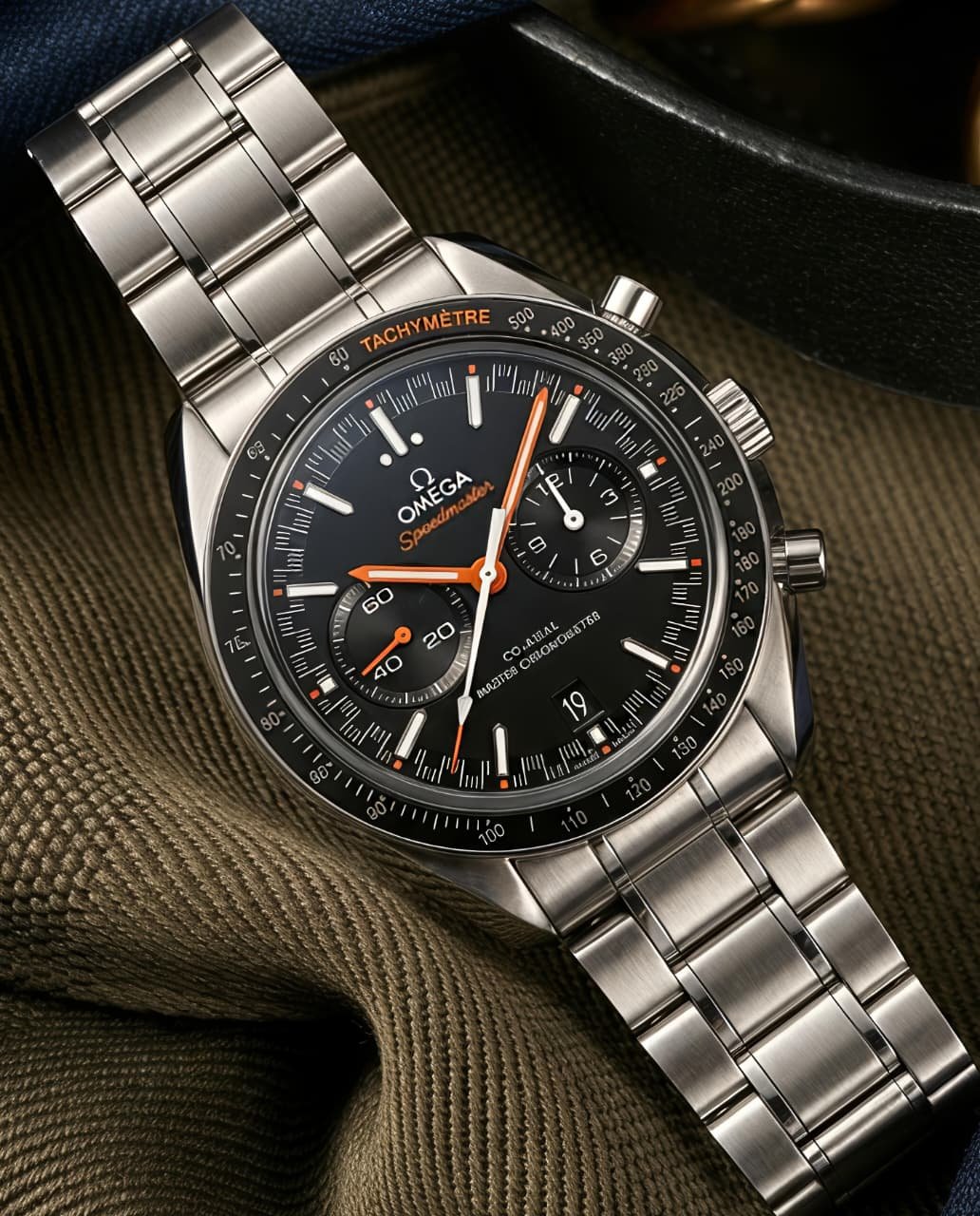 Omega Speed master Racing Co-Axial Master Chronometer Chronograph