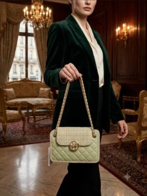 Elegant Quilted Women’s Shoulder Bag with Gold Chain Strap – Premium Cream Olive Green Handbag